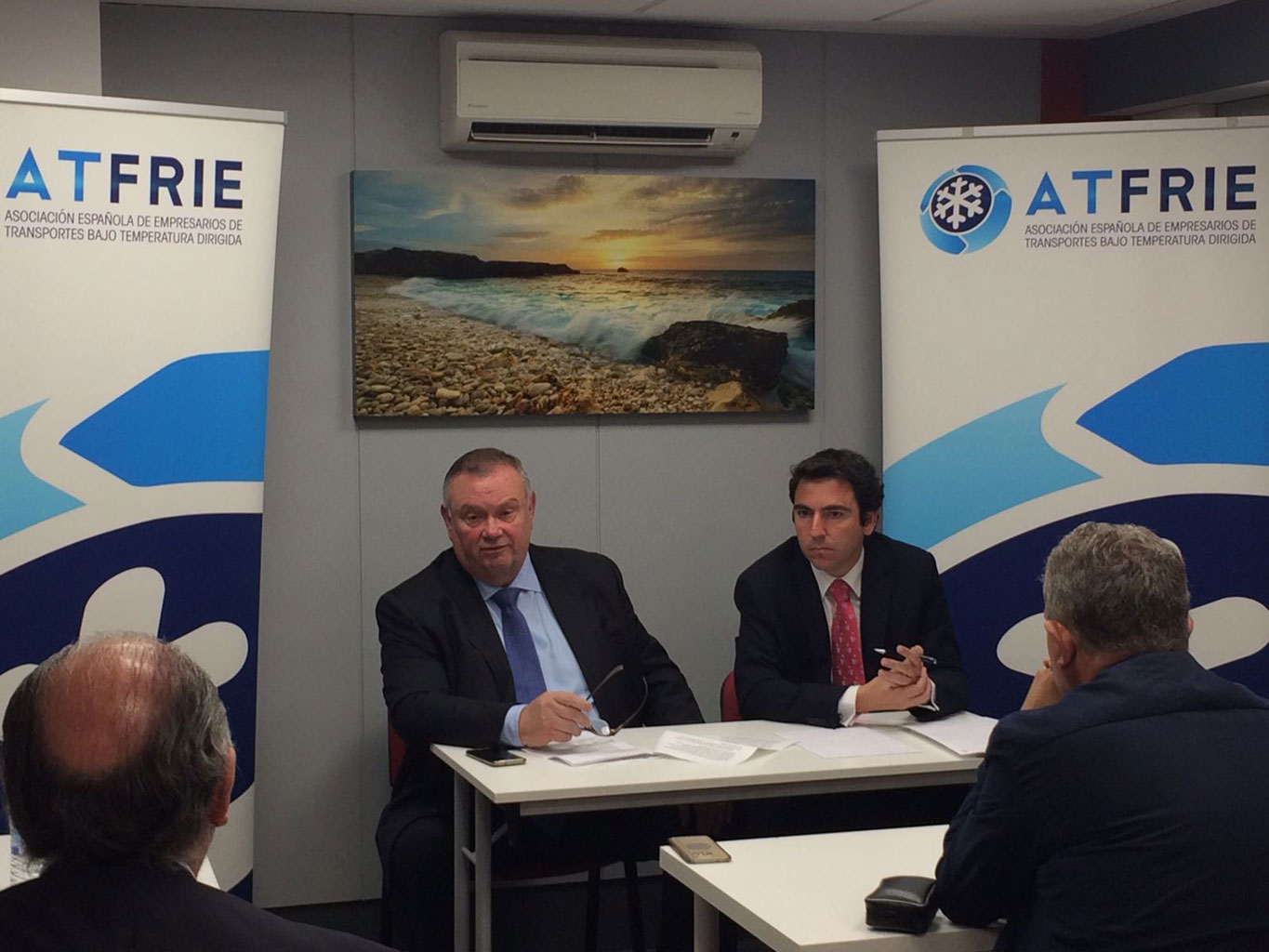 ATFRIE y la DGT logran eliminar las restricciones del transporte hortofrutícola