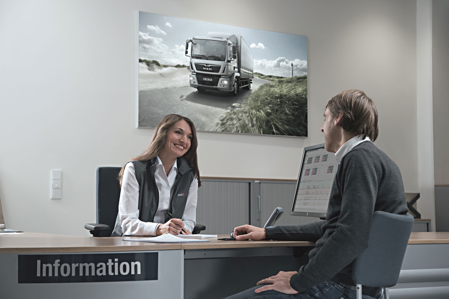 MAN Truck & Bus Iberia, pionera en certificar asesores en su red de Post-Venta