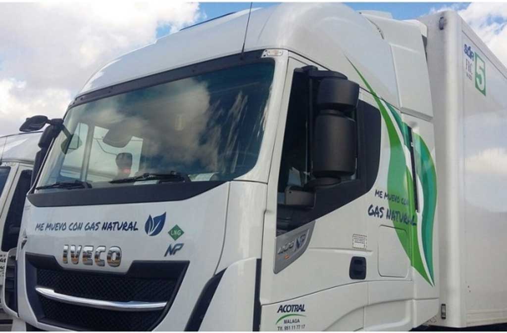 Mercadona invierte 4 millones de euros en camiones a gas