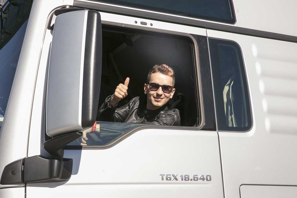 Jorge Lorenzo confía en MAN para afrontar el Mundial de MotoGP