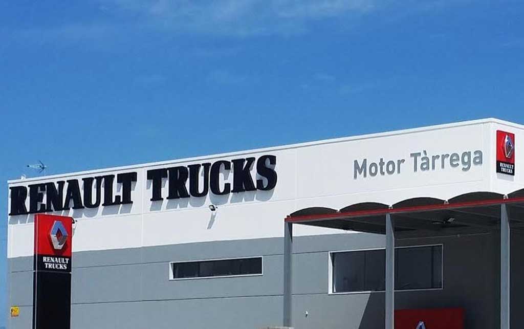 Jornada de puertas abiertas en Motor Tárrega Trucks Figueres