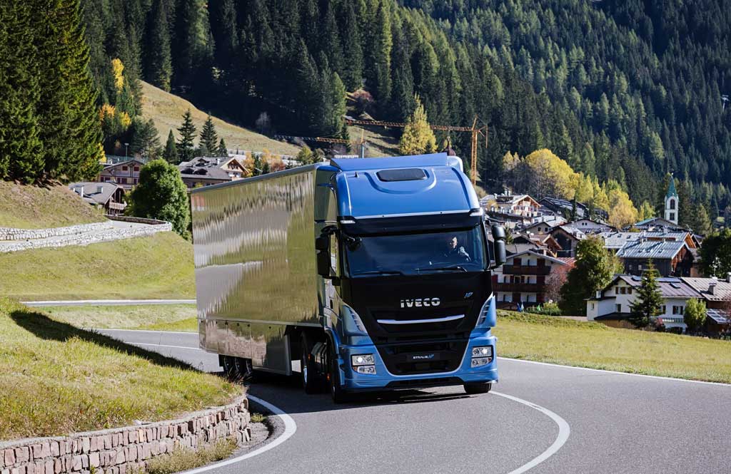 Iveco recibe nuevas subvenciones alemanas para camiones de GNC y GNL