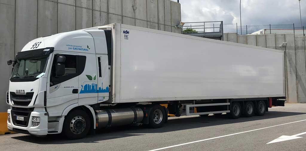 AT Robles adquiere 10 Iveco Stralis NP de gas natural