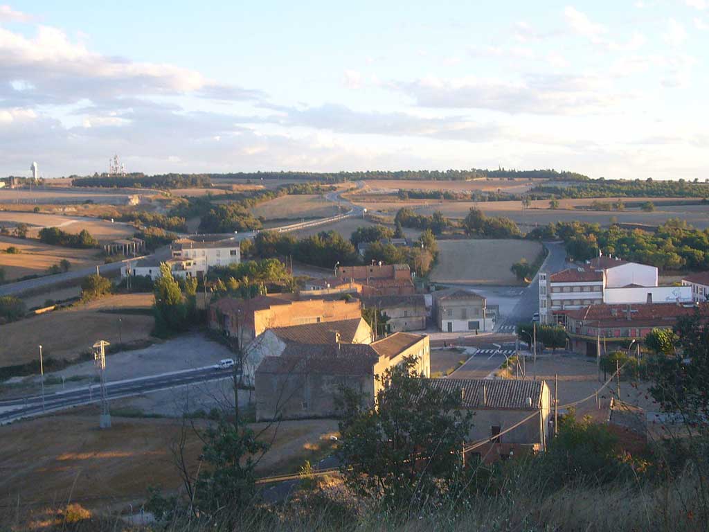 Roban la carga de un camión estacionado en La Panadella