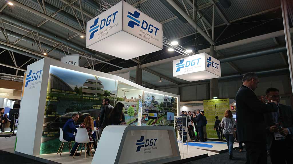 La DGT presenta la plataforma de CETRAA para el Libro Taller