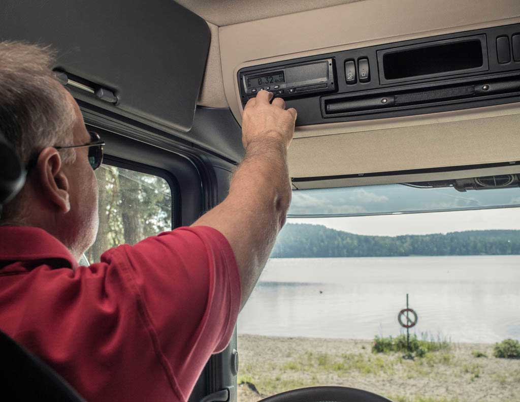 Scania lanza una campaña de descarga remota y automática de tacógrafo