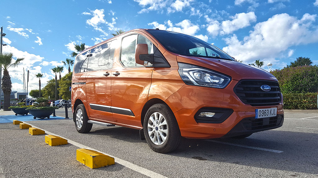 Ford Transit Custom, el comercial más tecnológico