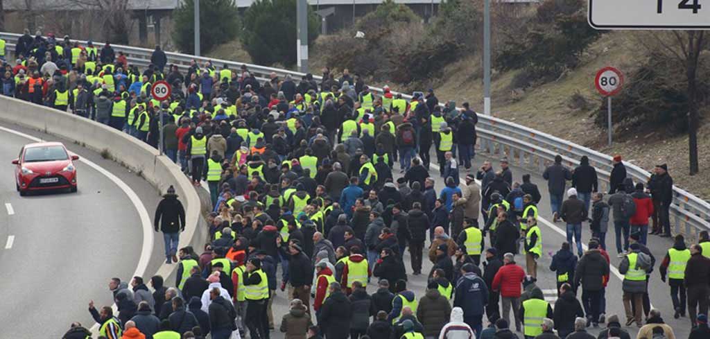 Astic, contra el corte por parte de los taxistas y los chalecos amarillos