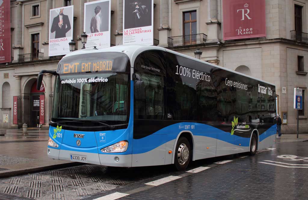 El Gobierno aprueba ayudas para autobuses y camiones eléctricos