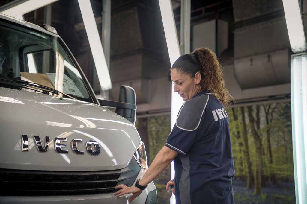 La evolución de la mujer en el sector industrial