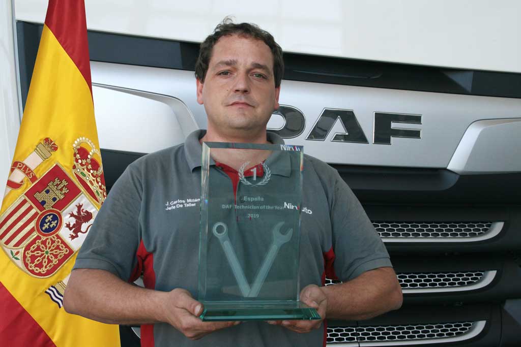 El premio de Técnico del Año DAF va para el concesionario Nirvauto El premio de Técnico del Año DAF va para el concesionario Nirvauto El pasado 27 de septiembre se celebró la final del Concurso Técnico del Año DAF 2019