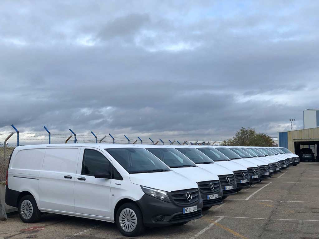 Autolica entrega furgonetas eléctricas Mercedes-Benz a Ara Vinc Autolica Industriales entrega furgonetas eléctricas