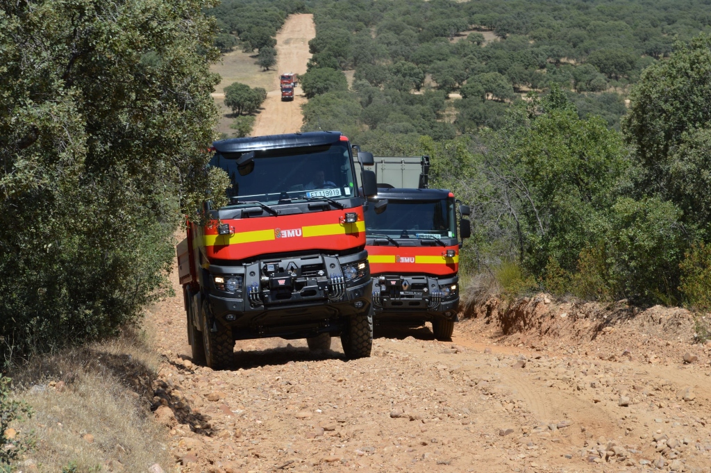 Renault Trucks entrega 20 nuevas unidades a la UME