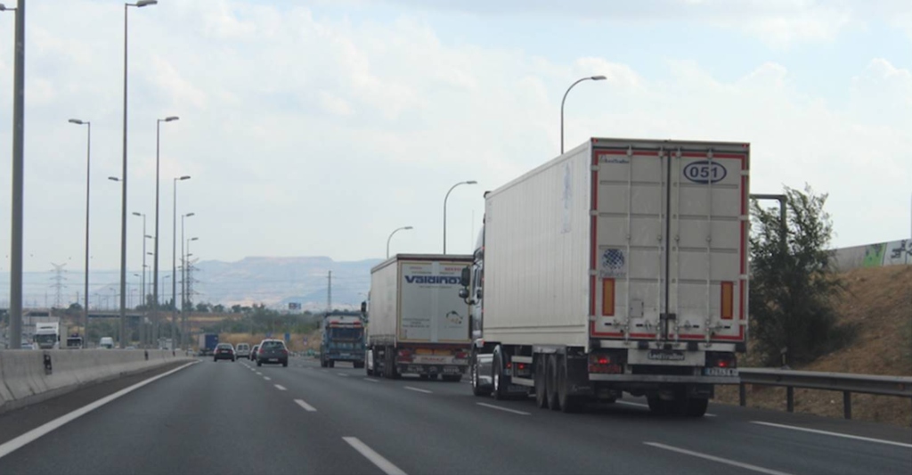 Cargadores y transportistas siguen trabajando juntos Cargadores y transportistas siguen trabajando juntos