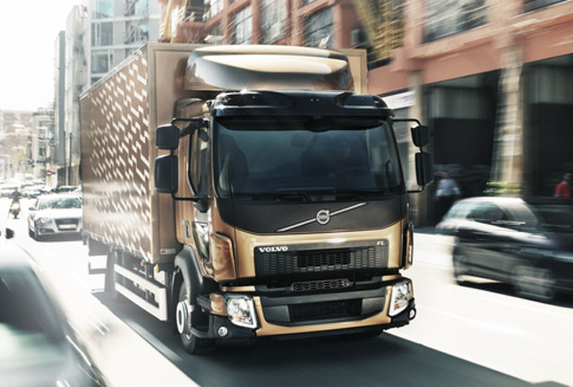 Nueva versión del Volvo FL, que aumenta su capacidad de carga