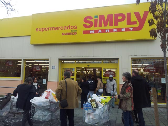 La Fundación Wtransnet y Renault Trucks con los Bancos de Alimentos