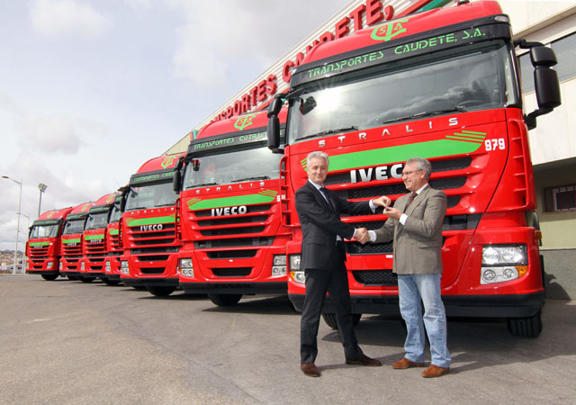Transportes Caudete adquiere 90 tractoras Iveco Ecostralis