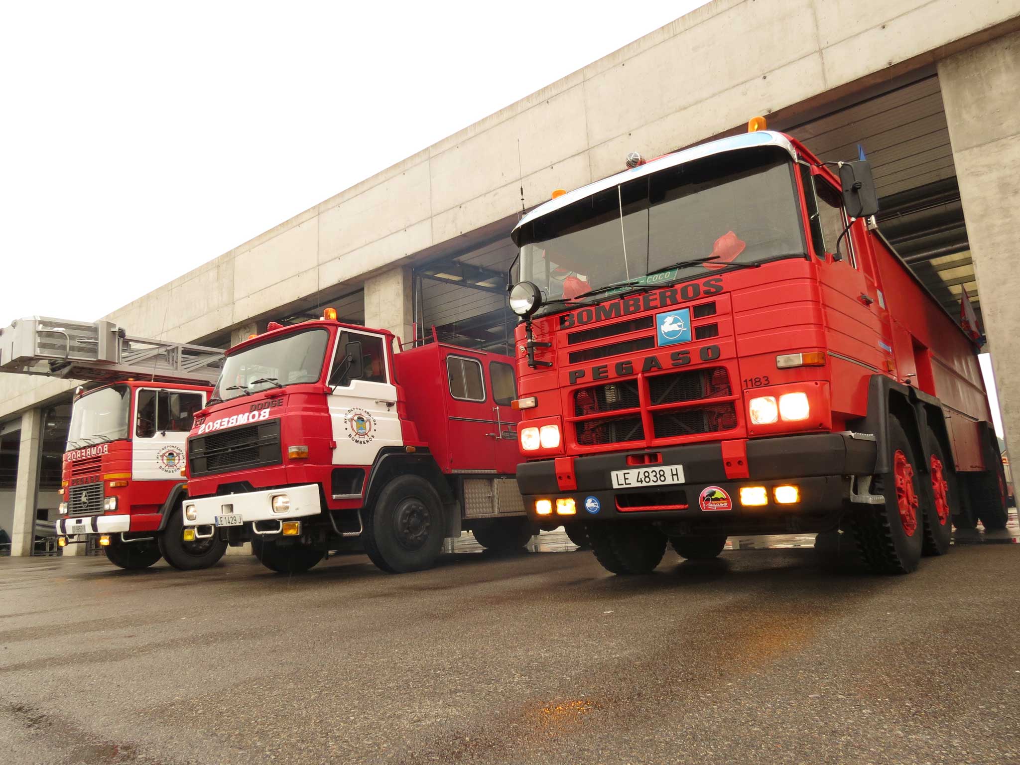 La guerra de los ochenta Dodge vs Pegaso
