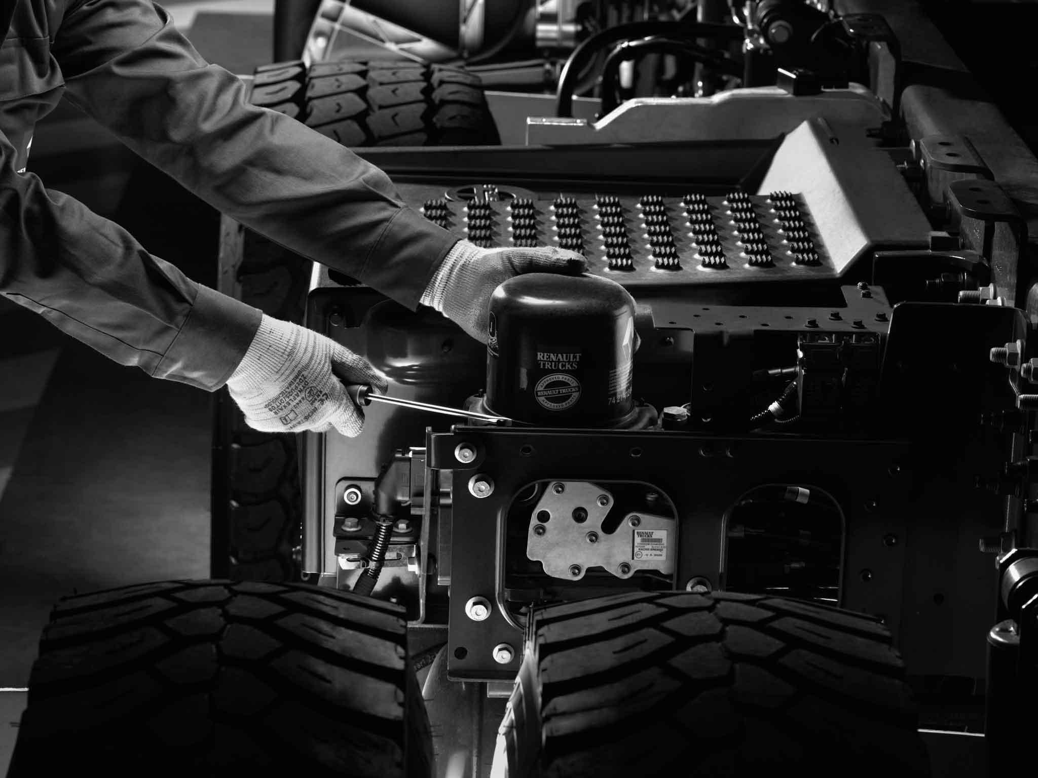 Renault Trucks presenta su nueva campaña de mantenimiento y seguridad para 2016