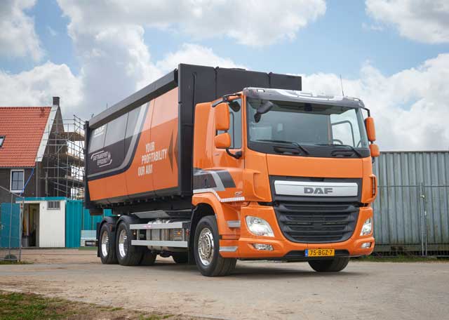 Nuevo DAF CF con motor PX-7 con tres ejes