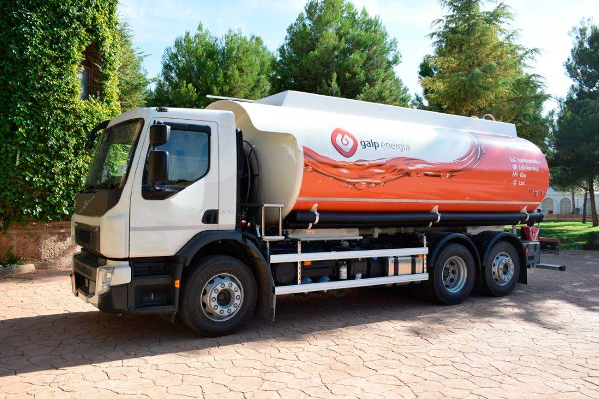 Galp amplía su flota de cisternas