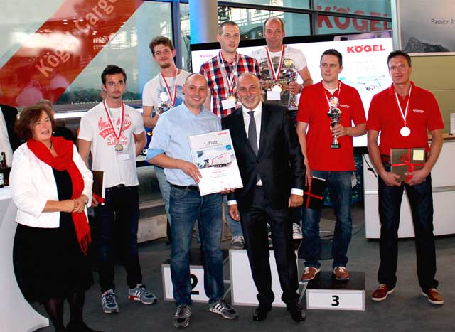 Kögel premia a los mejores jugadores de futbolín