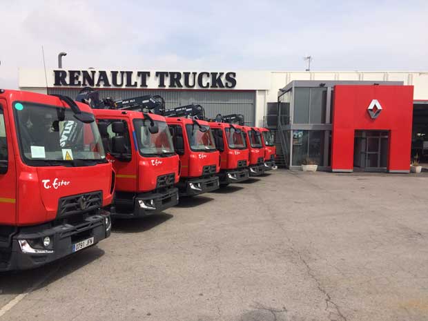 Gestión de Residuos Hospitalet adquiere 6 Renault Trucks D 16 250 cv con grúa