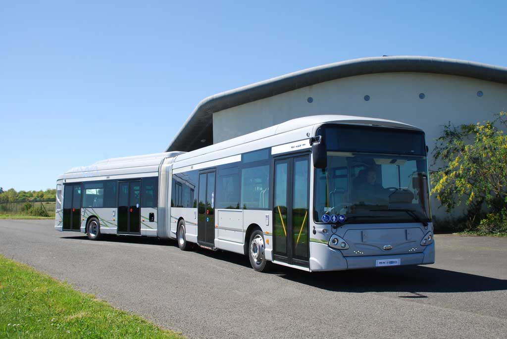 Adjudicación de 44 autobuses híbridos a Iveco España