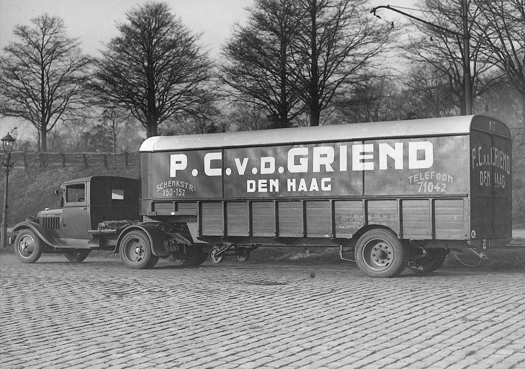 Semiremolque DAF de 5 toneladas de peso en el año 1932.