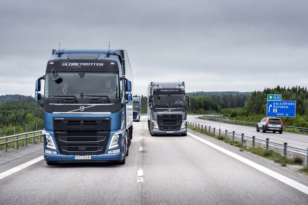 Circulando por "Volvolandia", realizamos más de 300 kilómetros comparando prestaciones de los nuevos Volvo FH Turbocompound I-Save y la gama anterior.