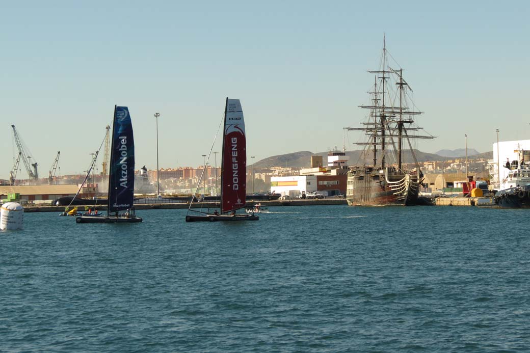 Durante los días previos a la salida en Alicante se celebraron pruebas náuticas de diversas categorías.