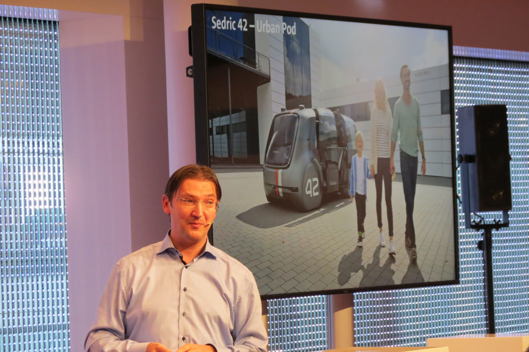 El experto Joachim Jungwirth en movilidad automatizada nos presentaba a Sedric.