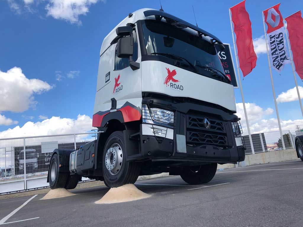 Renault Trucks T X-Road