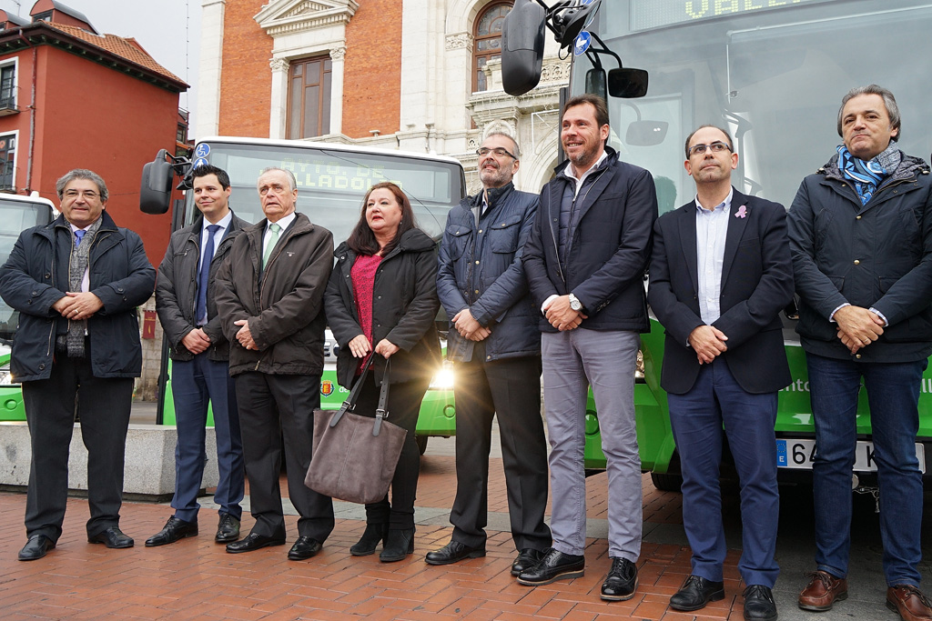 Iveco entrega 12 autobuses a Valladolid