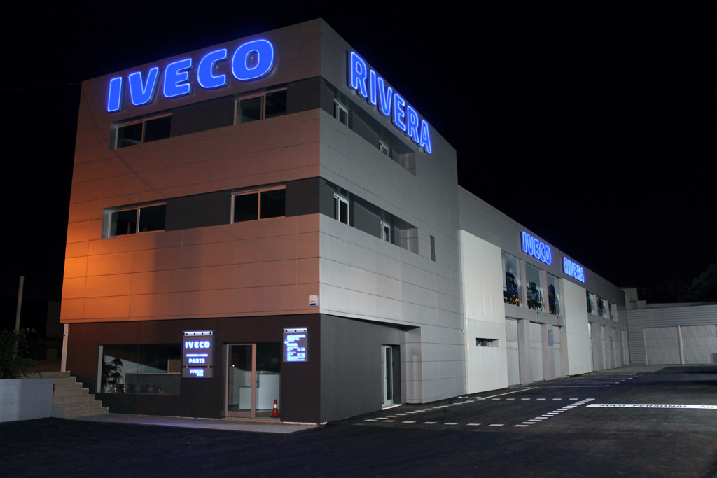 Nuevas instalaciones Iveco en Tenerife de Juan Antonio Rivera
