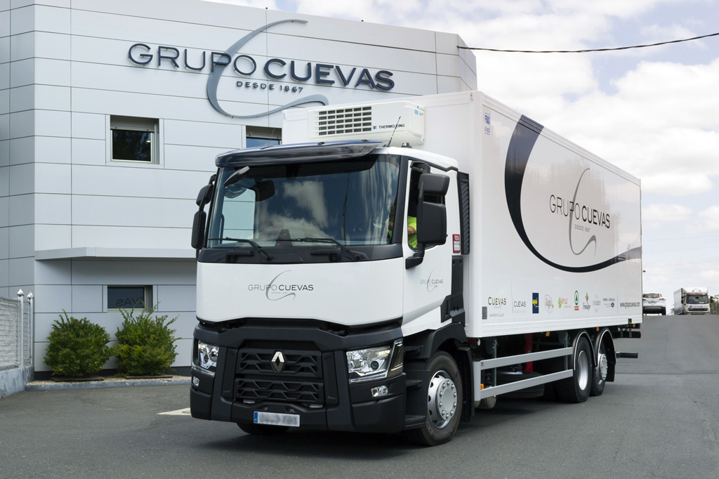 El Grupo Cueva celebra su historia con Renault Trucks