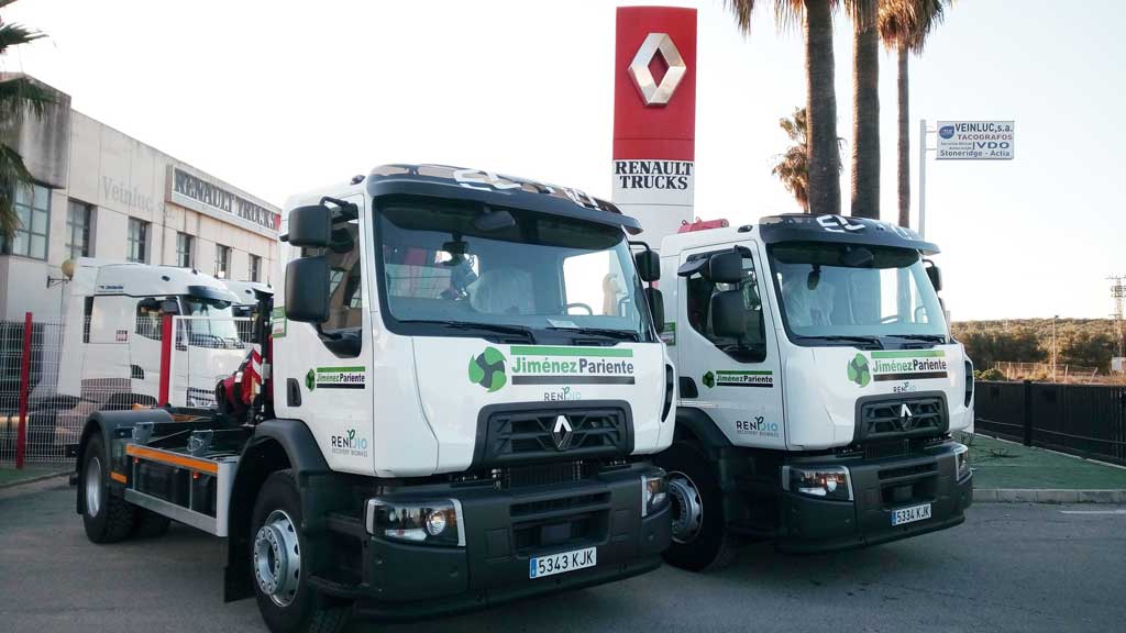 Hijos de Antonio Jiménez Pariente con Renault Trucks