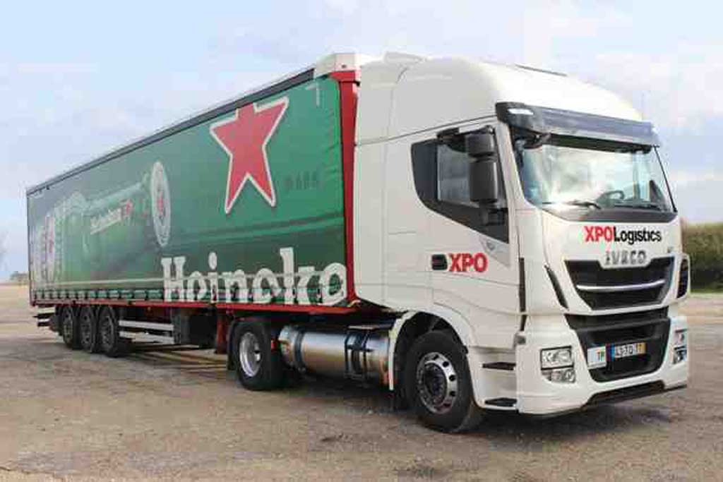 Camión Heineken