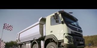 ¿Quién puede más una niña o el Volvo FMX? FMX
