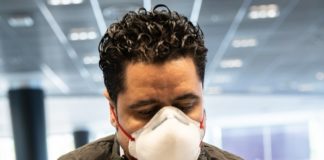 Mercedes-Benz reabre sus concesionarios