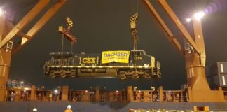 Dachser transporta locomotoras desde Houston a Lima Transporte de locomotoras