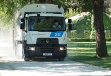 Electromovilidad con Renault Trucks D Wide Z.E. llega el camión silencioso Renault Trucks presenta en España el primer camión de la gama D Wide Z.E. eléctrica cero emisiones.