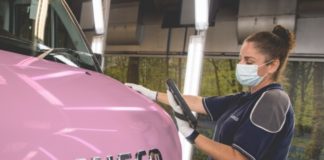 Iveco, comprometida con la lucha contra el cáncer de mama Iveco España