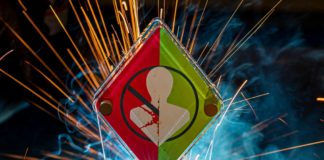 DAF recibe un premio por la seguridad en la fábrica gsdfg