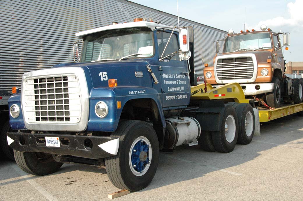 Conocidos como Louisville, estos esforzados camiones fueron todo un éxito en la gama media y pesada de Ford Trucks. Se utilizaron para distribución, obras, transportes especiales...