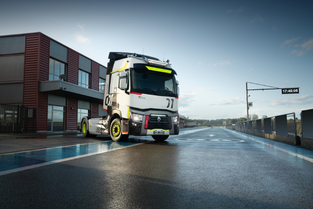 Renault Trucks lanza el T 01 Racing