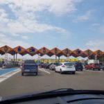 ¿Final de los Peajes en España o 19 céntimos por km? La última jornada de cobro en el Peaje de la Ap2 en los Monegros fue de máximo tráfico.