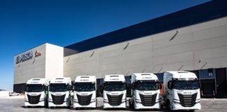 Transportes El Mosca renueva su flota con vehículos de GNL de Iveco El Mosca renueva su flota