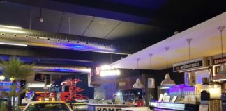 Área de Servicio en Fraga A2 como en la Ruta 66 Como en la Ruta 66 pero en la A2 en Fraga, Bajo Cinco.