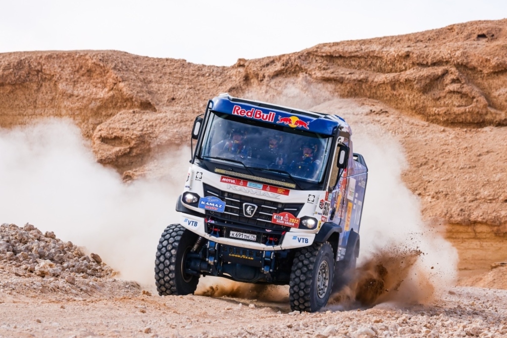 El equipo Kamaz gana el Dakar